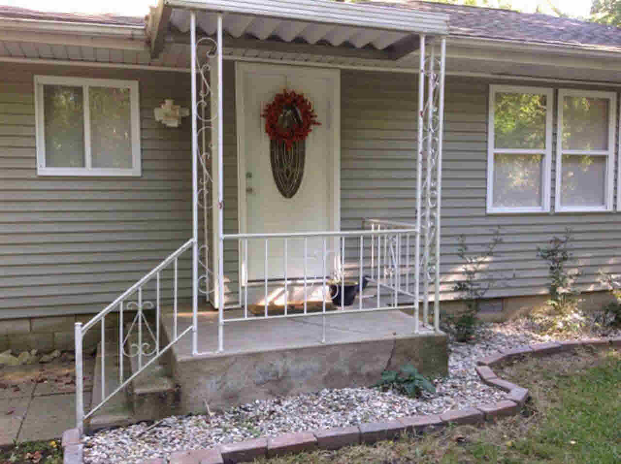 19050 Waite Blvd, South Bend, IN 46637 photo 2