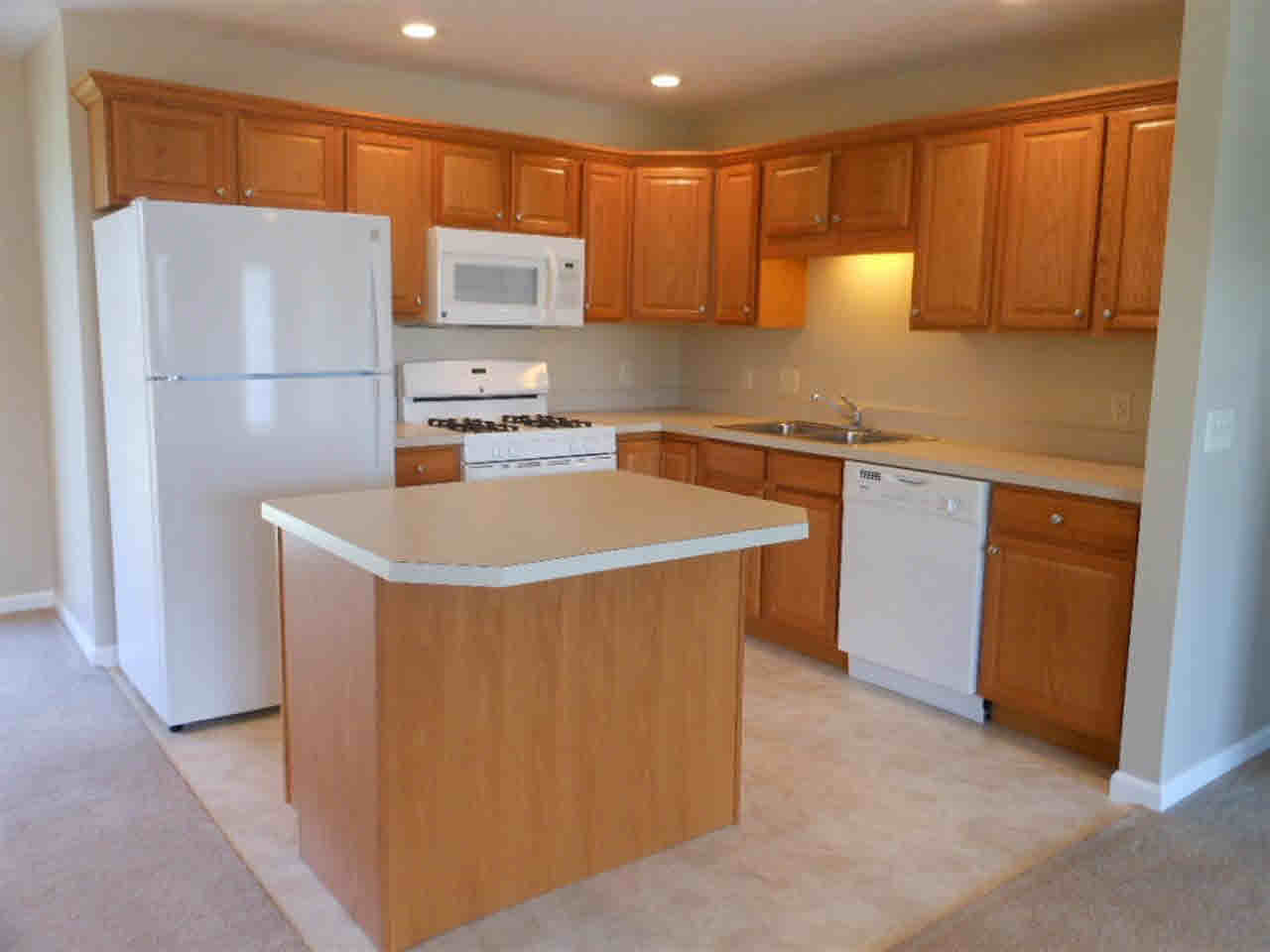2025 Carina Cir, Goshen, IN 46526 photo 4