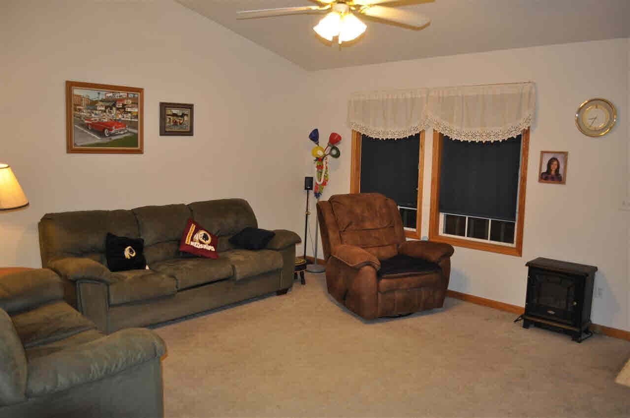 58540 Sunlit Blvd, Goshen, IN 46528 photo 2