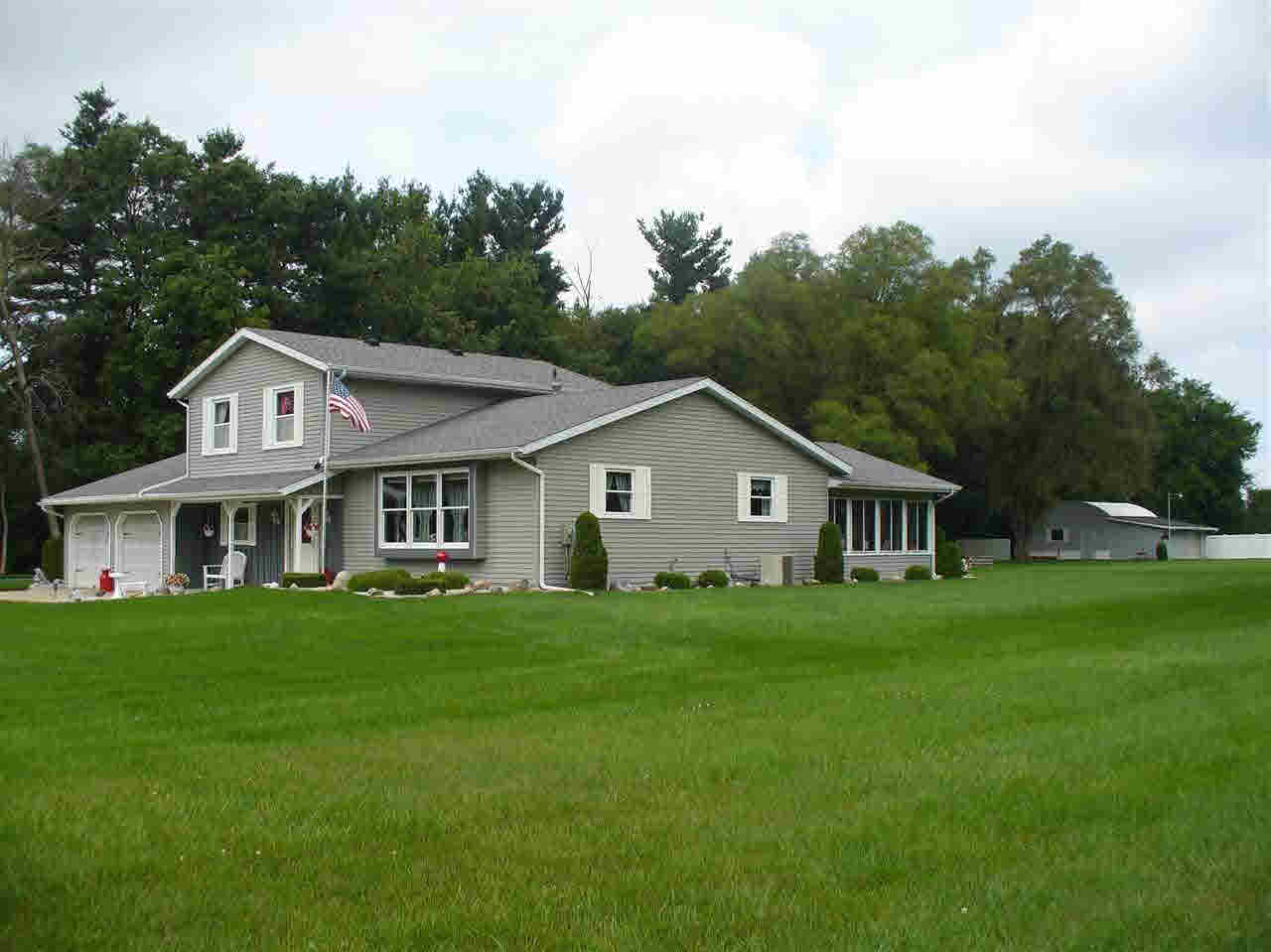 27279 Cr 4, Elkhart, IN 46514 photo 1