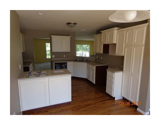 18343 Munich Ponds Dr, South Bend, IN 46637 photo 5