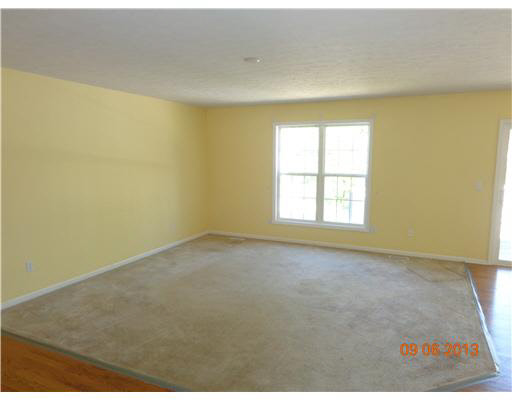 18343 Munich Ponds Dr, South Bend, IN 46637 photo 2