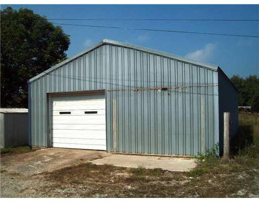 836 S 725 E, Mill Creek, IN 46365 photo 3