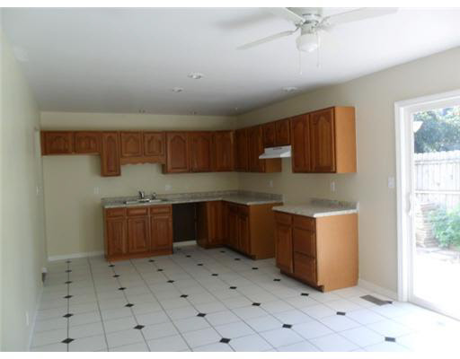 18240 Chipstead Dr, South Bend, IN 46637 photo 5