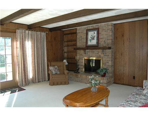 55730 Raintree Dr, Osceola, IN 46561 photo 3