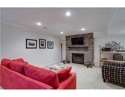 17000 Barryknoll Way, Granger, IN 46530 photo 20