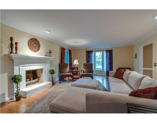 17000 Barryknoll Way, Granger, IN 46530 photo 5