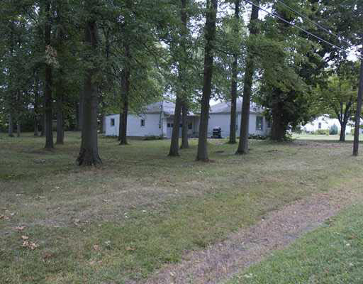 20673 Roycroft Dr, South Bend, IN 46614 photo 4