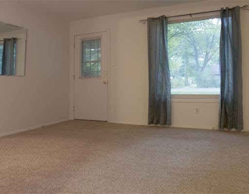 20673 Roycroft Dr, South Bend, IN 46614 photo 3