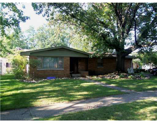 1839 Churchill Dr, South Bend, IN 46617 photo 1