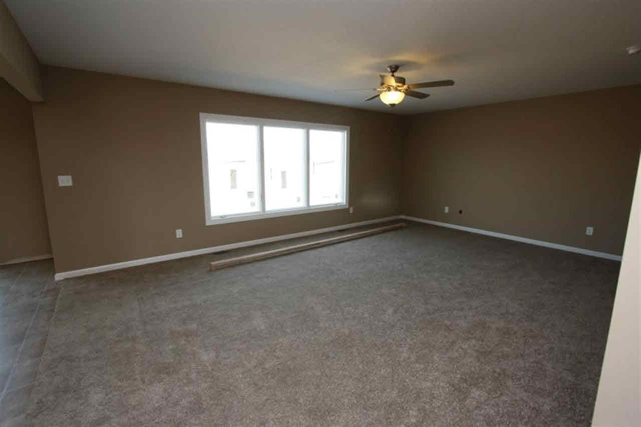 206 Norway Spruce Ln, Walkerton, IN 46574 photo 3