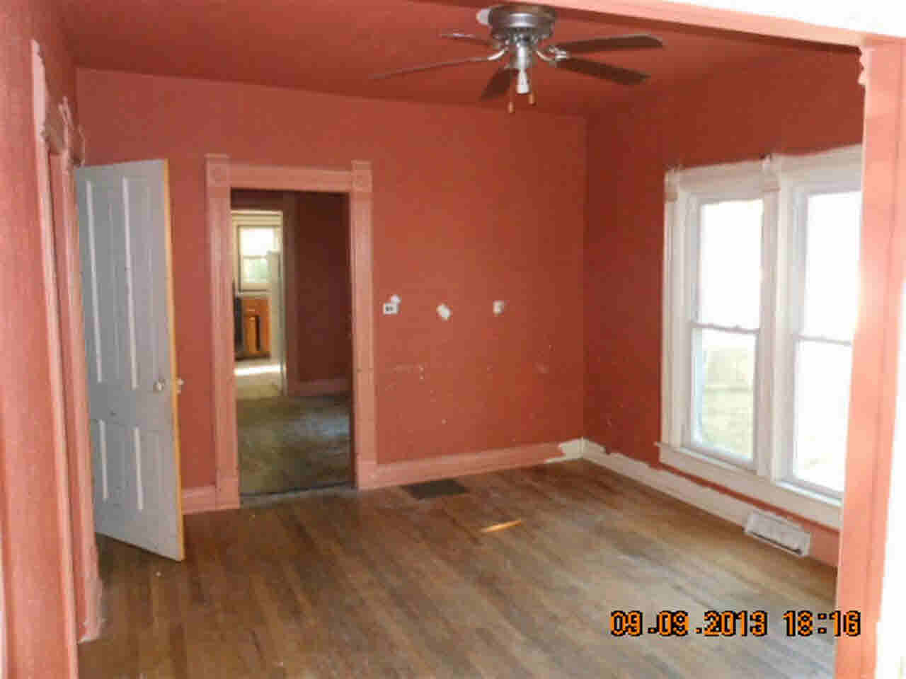1307 Division St, Goshen, IN 46526 photo 8