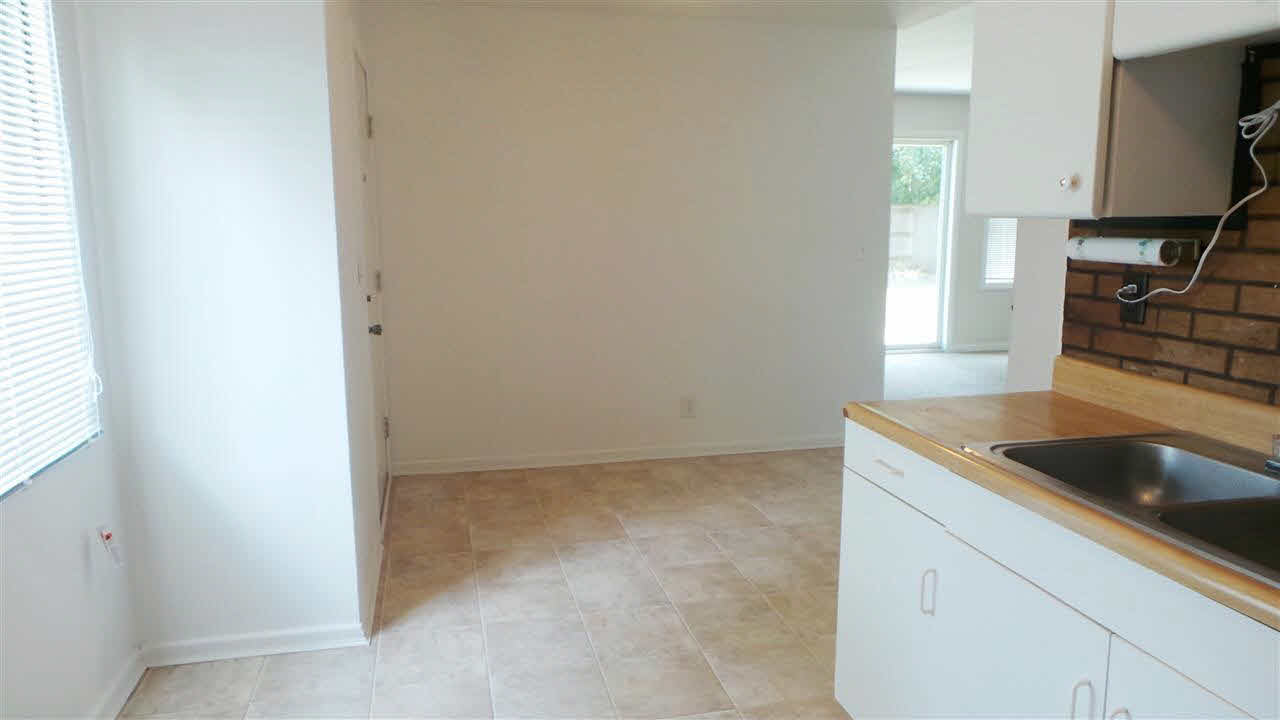 1522 Cone St, Elkhart, IN 46514 photo 4