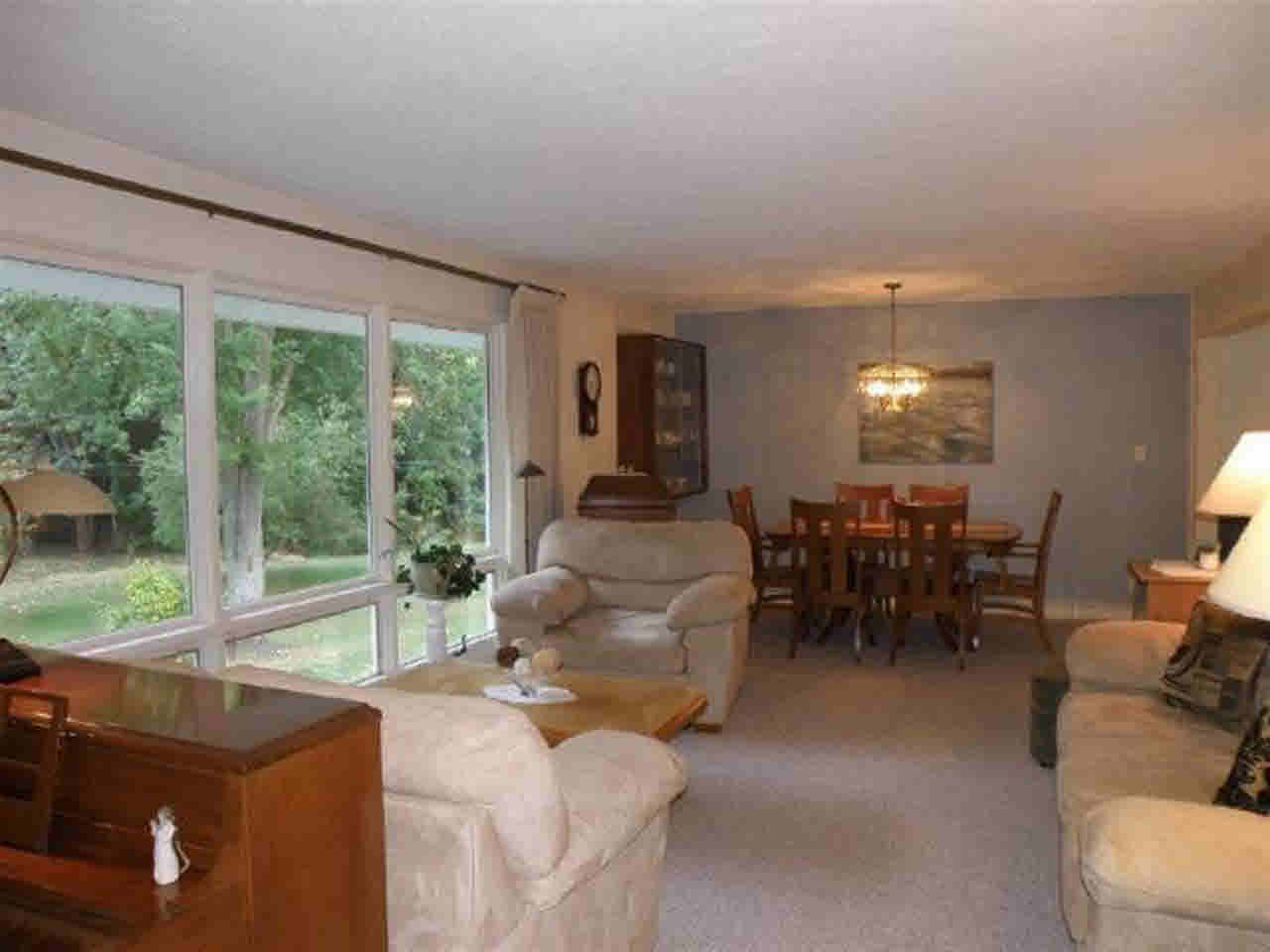 26171 Vista Ln, Elkhart, IN 46517 photo 8