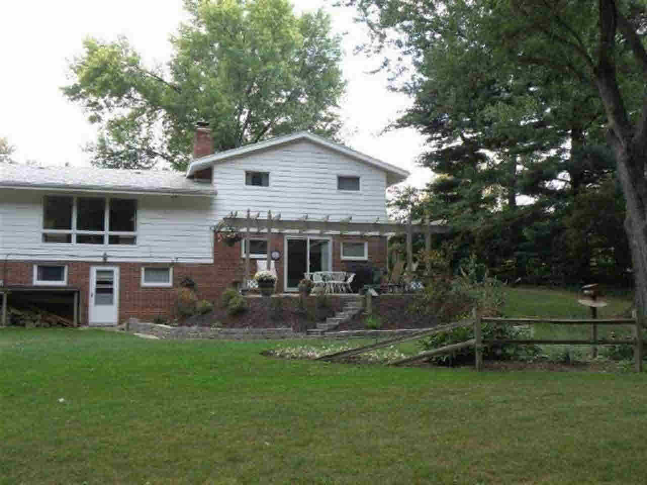 26171 Vista Ln, Elkhart, IN 46517 photo 2