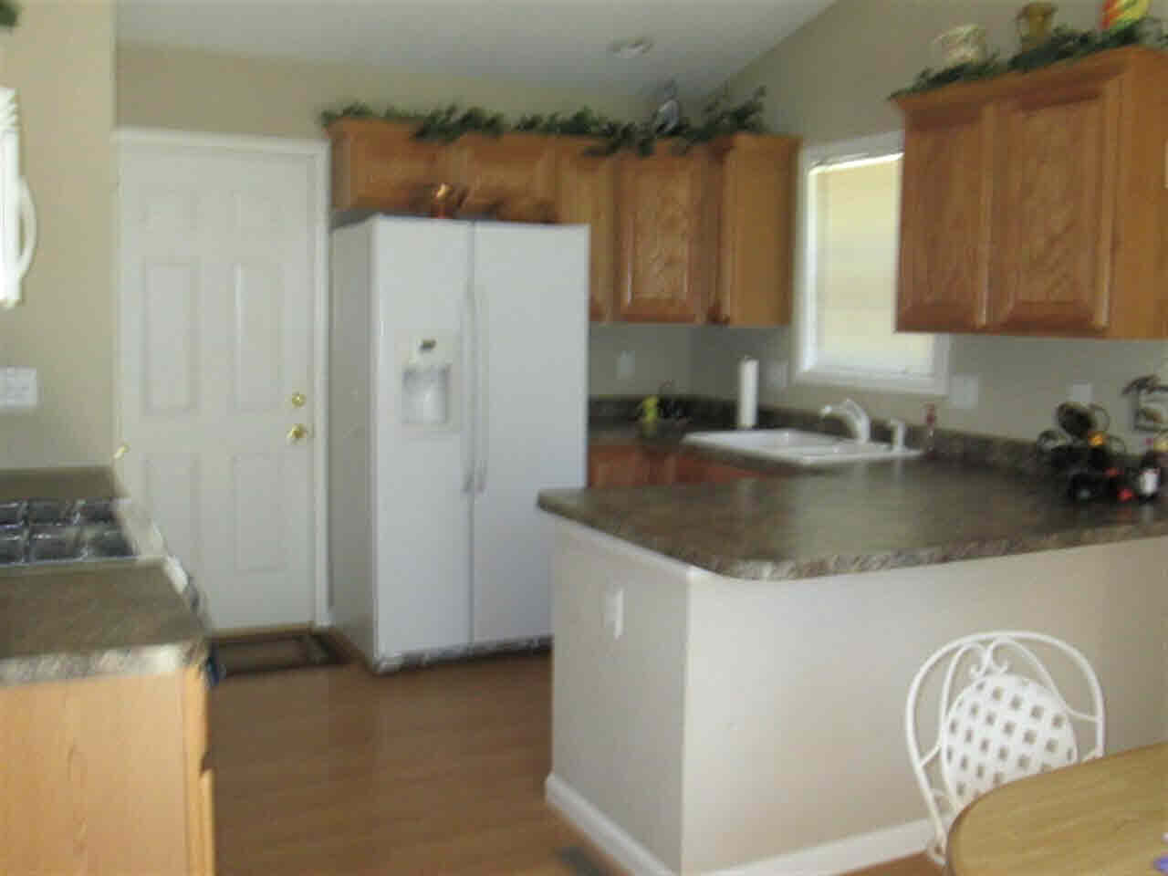 30354 Wyndtree Blvd, Elkhart, IN 46516 photo 4