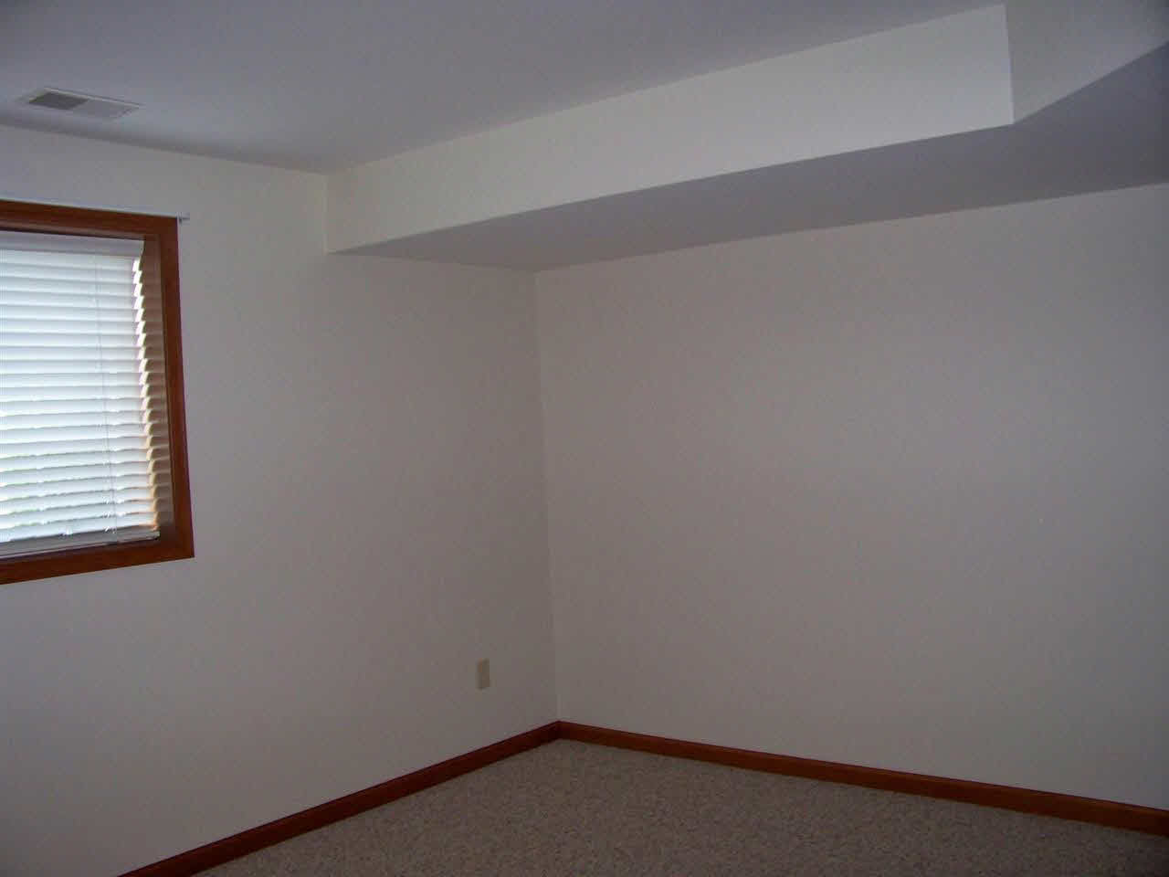 1438 Canterbury Ct, Goshen, IN 46526 photo 23
