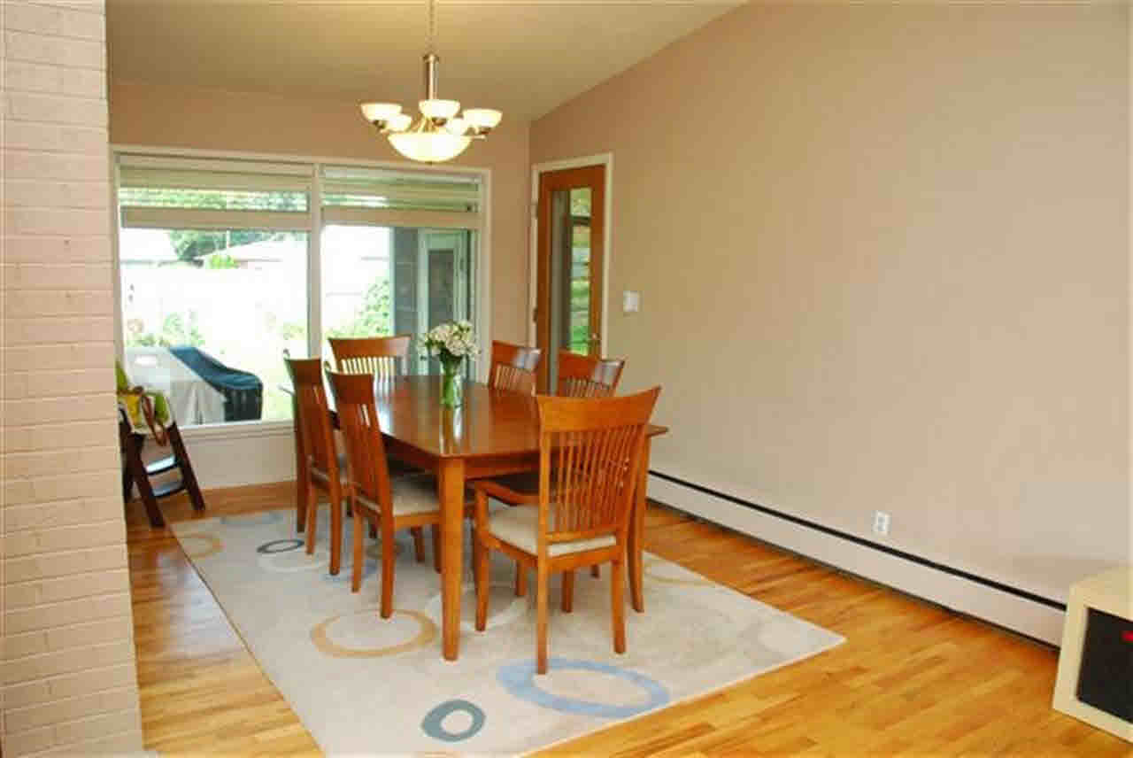 2904 Greenleaf Blvd, Elkhart, IN 46514 photo 4