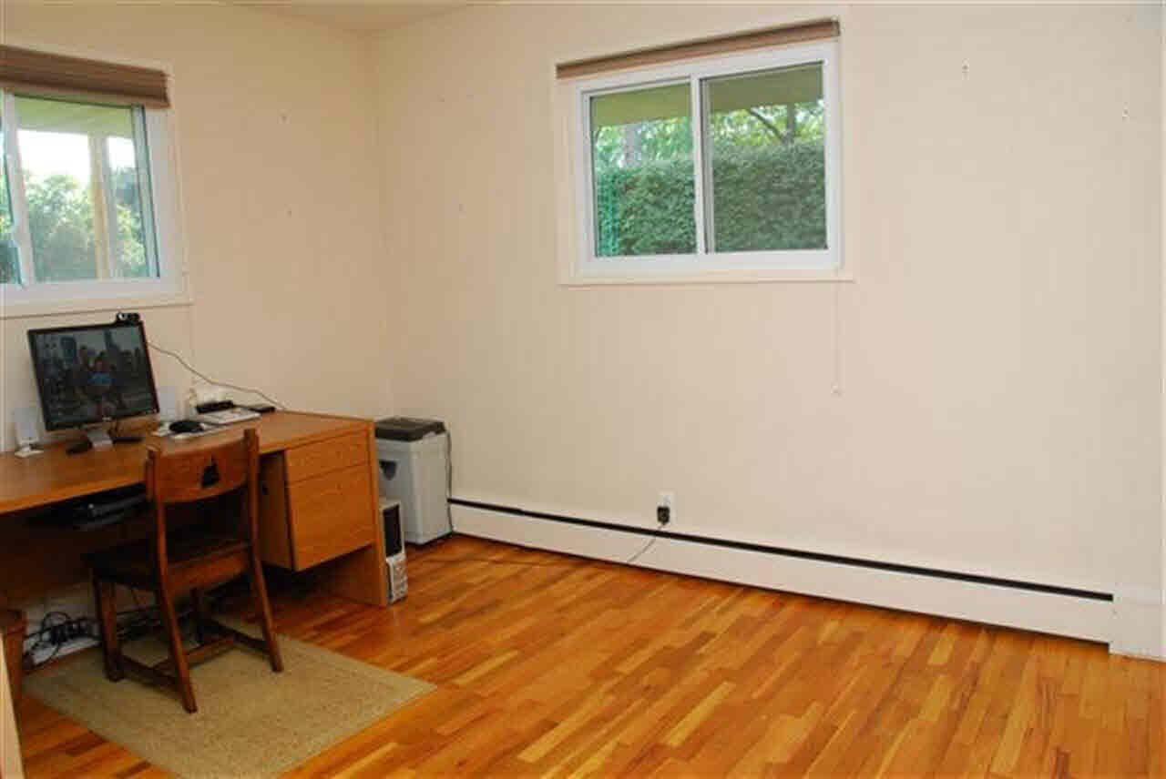 2904 Greenleaf Blvd, Elkhart, IN 46514 photo 8