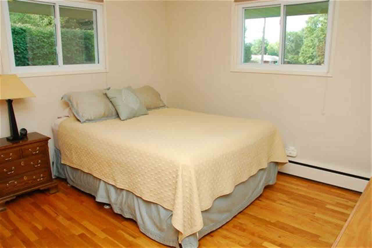 2904 Greenleaf Blvd, Elkhart, IN 46514 photo 9