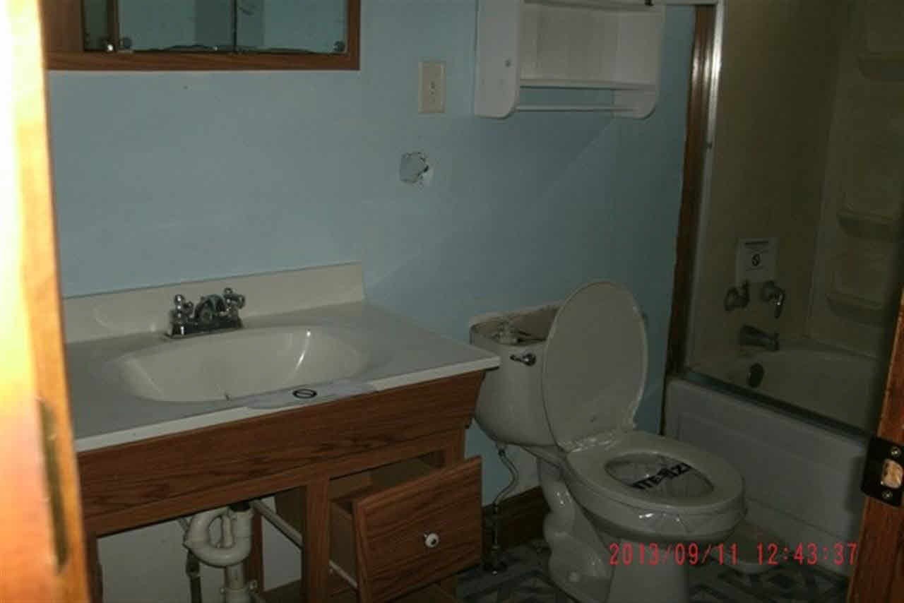 9635 W Barry St, Orland, IN 46776 photo 10