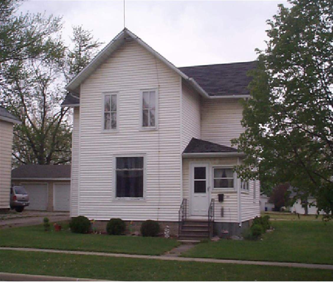 221 W Main St, Butler, IN 46721 photo 1