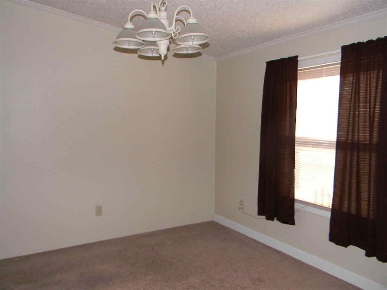 404 E County Line Rd, Wolcottville, IN 46795 photo 27