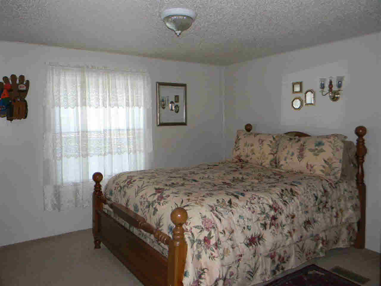 404 E County Line Rd, Wolcottville, IN 46795 photo 18