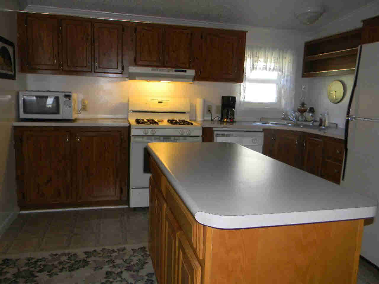 404 E County Line Rd, Wolcottville, IN 46795 photo 16