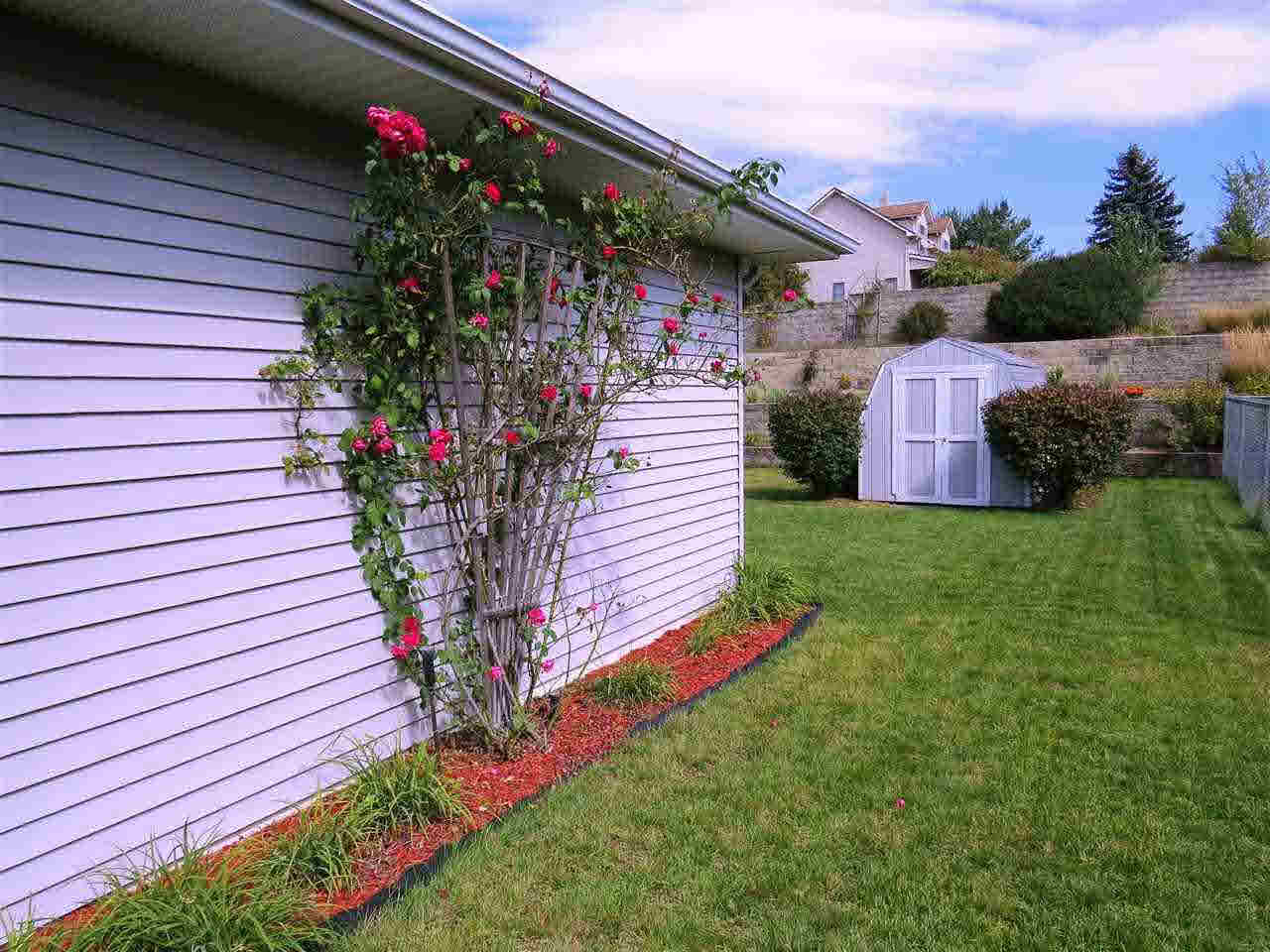 426 Hillcrest Dr, Goshen, IN 46528 photo 17
