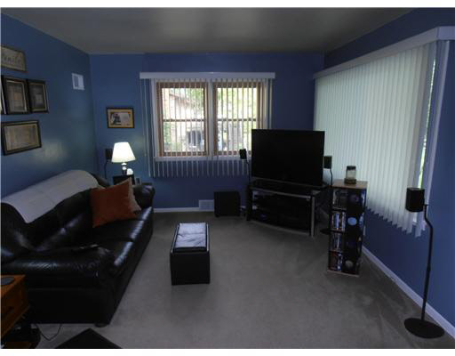 20084 Jewell Ave, South Bend, IN 46614 photo 3