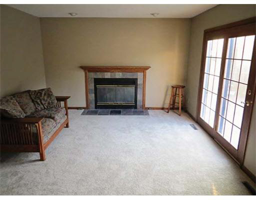 12363 Pennyroyal Ln, Granger, IN 46530 photo 9