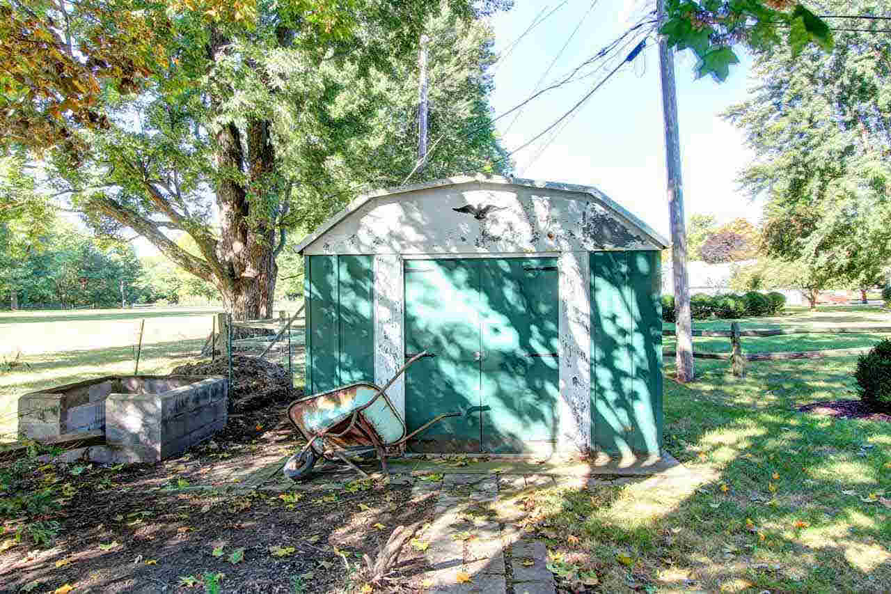 309 S Greene Rd, Goshen, IN 46526 photo 17