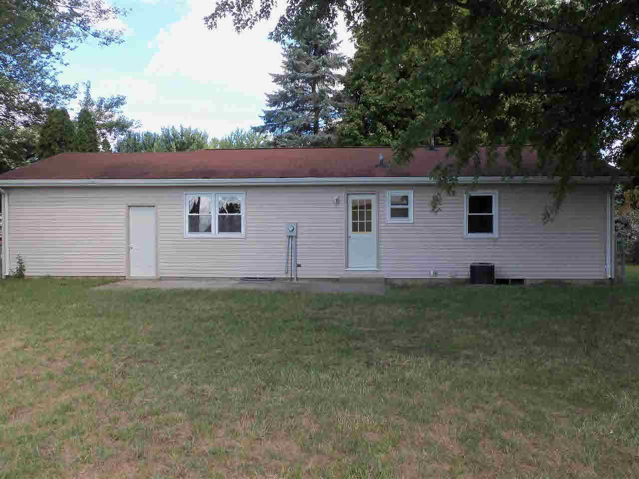 18886 1st St, New Paris, IN 46553 photo 2