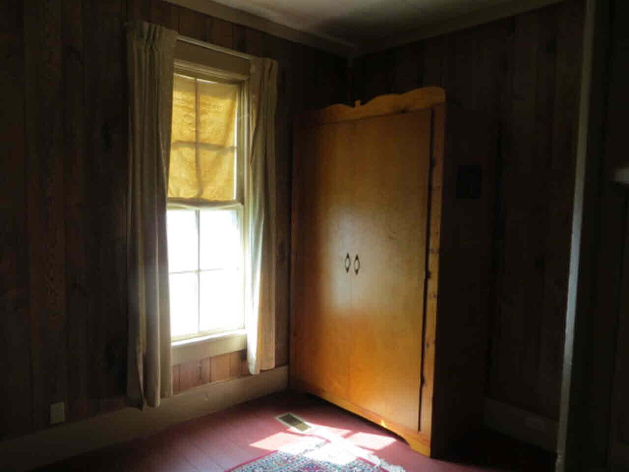 654 E Wayne St, Kendallville, IN 46755 photo 8