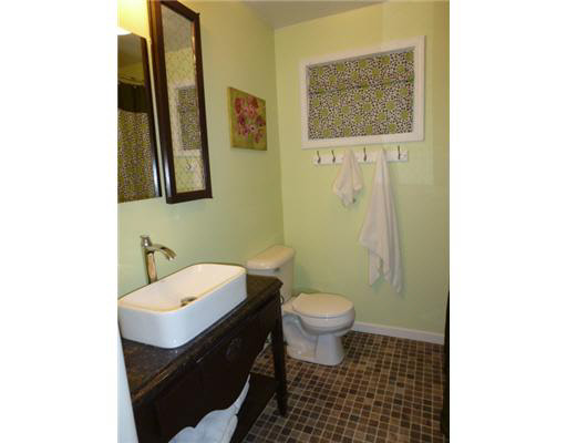 2435 E Market St, Nappanee, IN 46550 photo 10