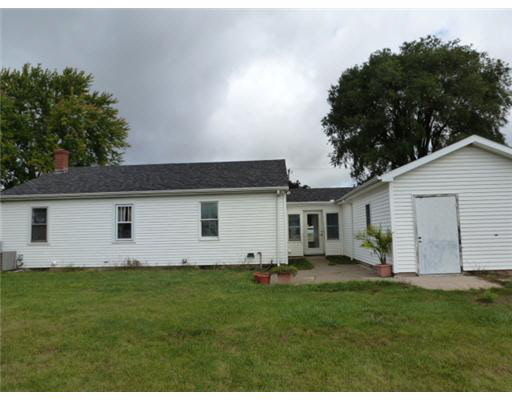 2435 E Market St, Nappanee, IN 46550 photo 14