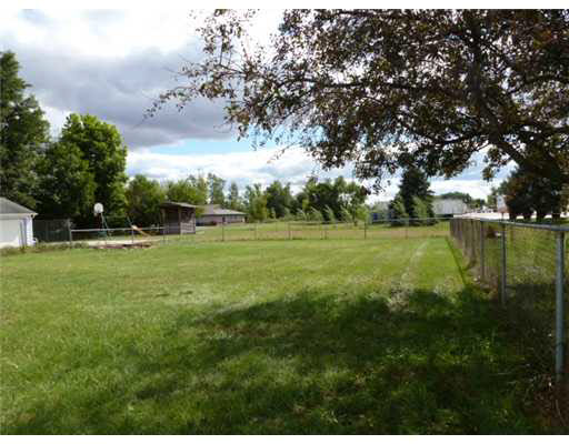 2435 E Market St, Nappanee, IN 46550 photo 15