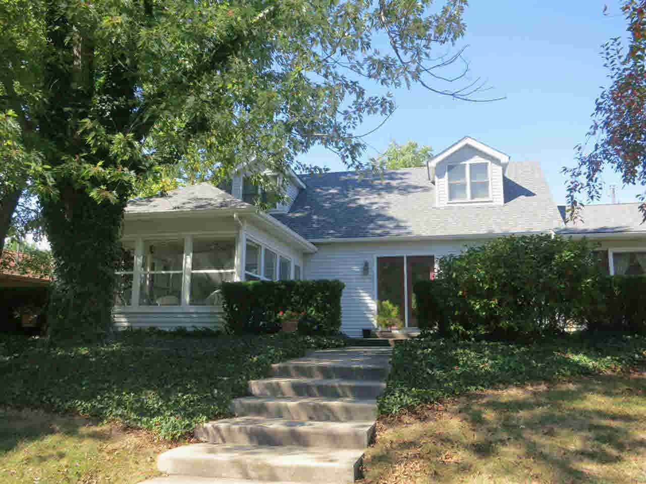 12104 N Mohican Dr, Syracuse, IN 46567 photo 9