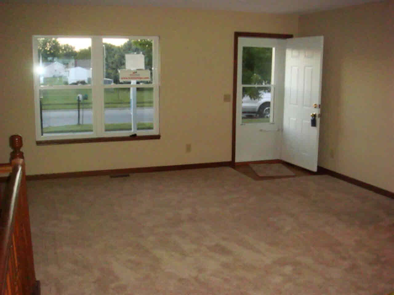 2732 Lismore Dr, Goshen, IN 46526 photo 4