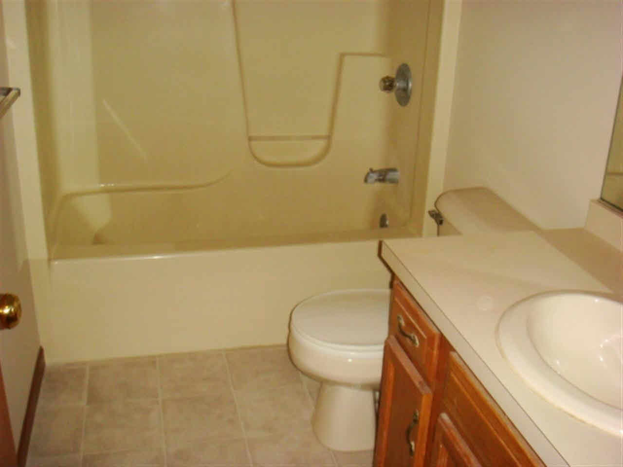 2732 Lismore Dr, Goshen, IN 46526 photo 5