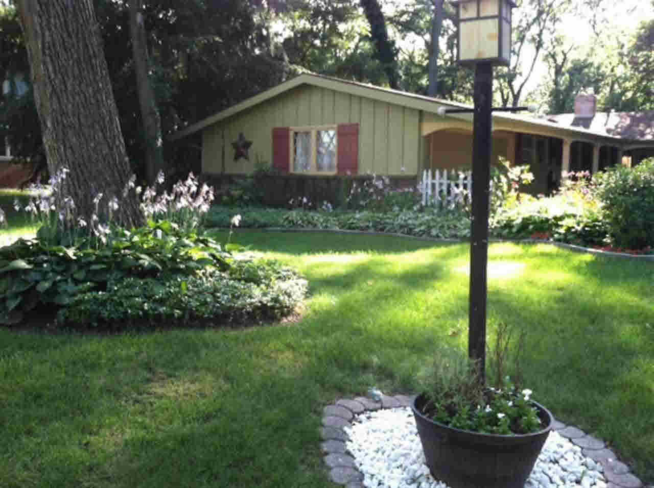 1521 Dogwood Dr, Elkhart, IN 46514 photo 1