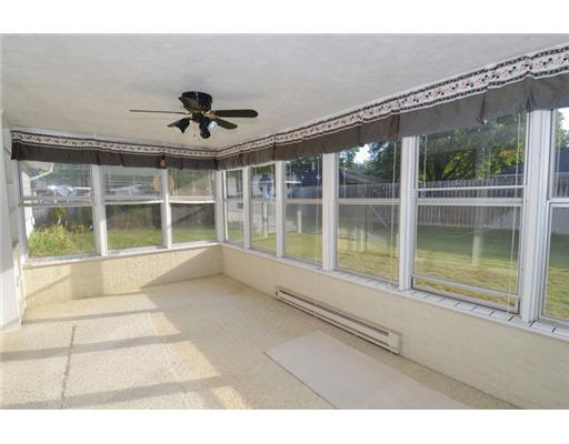 1663 Southbrook Dr, South Bend, IN 46614 photo 5