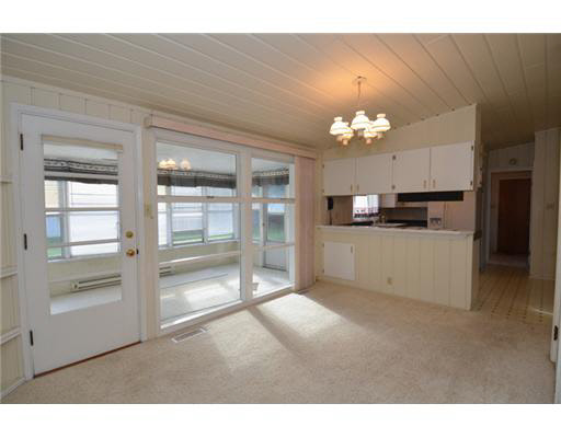 1663 Southbrook Dr, South Bend, IN 46614 photo 8