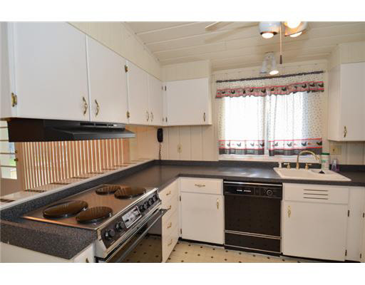 1663 Southbrook Dr, South Bend, IN 46614 photo 6