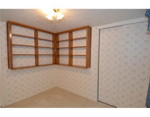 1663 Southbrook Dr, South Bend, IN 46614 photo 18