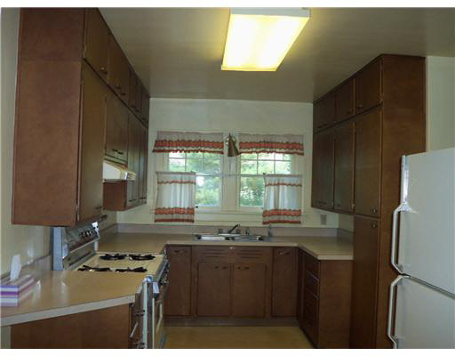 2234 Inglewood Pl, South Bend, IN 46616 photo 8