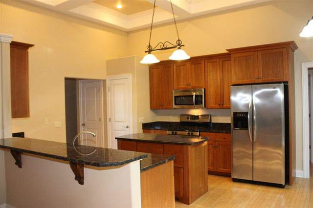 1741 S Meadow Dr, Warsaw, IN 46580 photo 3