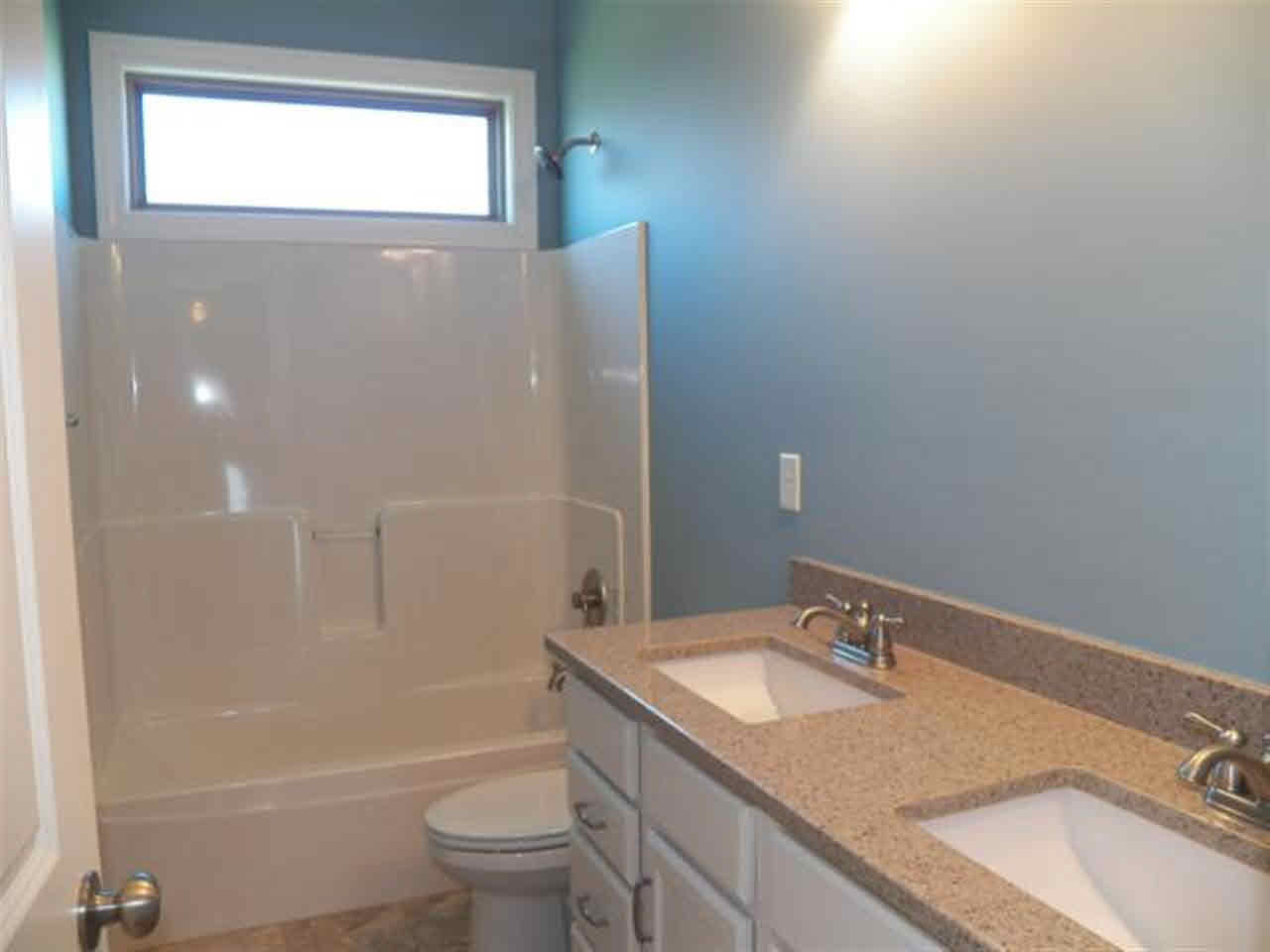 57776 Hillside Dr, Goshen, IN 46528 photo 11