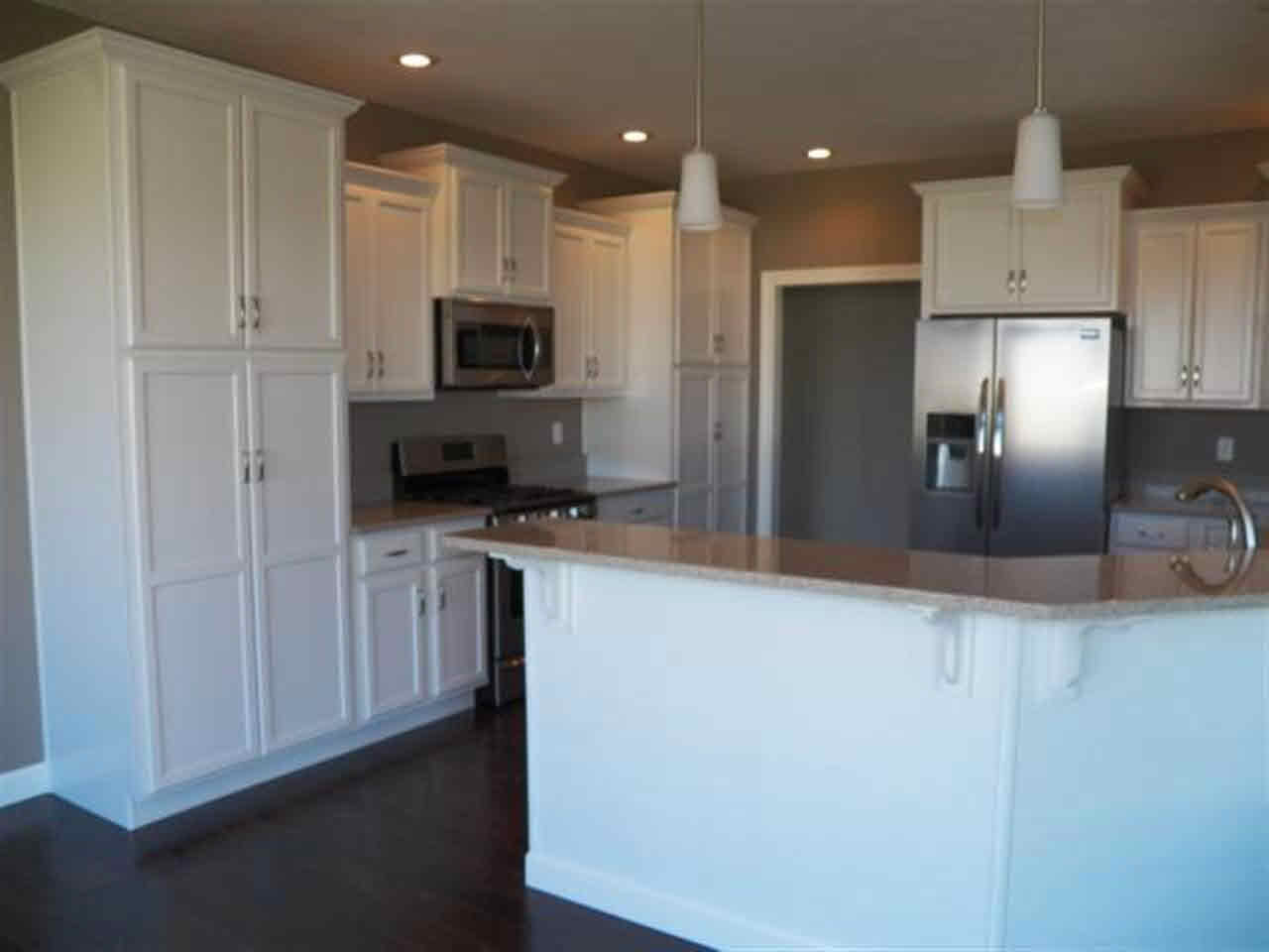 57776 Hillside Dr, Goshen, IN 46528 photo 4